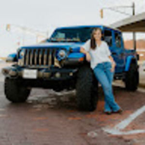 Meet your Posher, Kelli